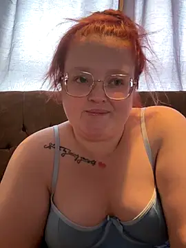 Snapshot of AmberBliss-X chatting on 11-16-25, 10:32 AmberBliss-X online show from 11-16-25, 10:32