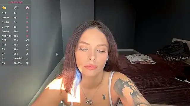 SylviaDelacruz online show from 10-30-25, 09:11