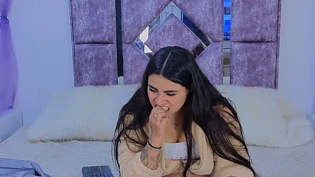 Snapshot of danilu_and_eva21 chatting on 10-14-25, 08:20 danilu and eva21 online show from 10-14-25, 08:20