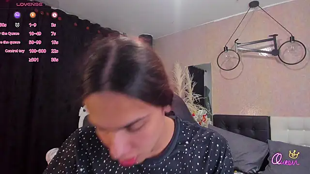 Snapshot of Almaazz chatting on 03-04-26, 06:14 Almaazz online show from 03-04-26, 06:14