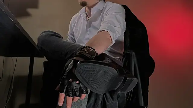 Vincent Hardman online show from 02-14-26, 08:05