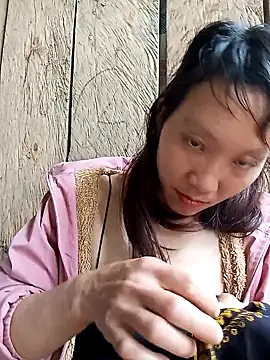 bonnie-00 online show from 09-25-25, 03:54