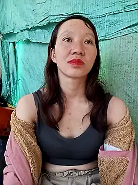 bonnie-00 online show from 10-02-25, 03:57