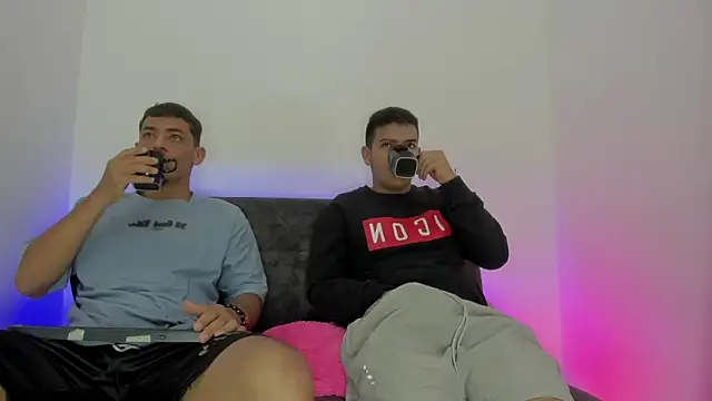 maykel and mike online show from 10-19-25, 10:49