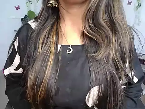 Naughtyy stripgirl online show from 03-09-26, 06:06