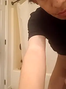 Snapshot of Dotado901@xh chatting on 11-08-25, 04:34 Dotado901xh online show from 11-08-25, 04:34