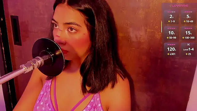 Snapshot of cherry_skinny_ chatting on 02-25-26, 03:38 cherry skinny online show from 02-25-26, 03:38