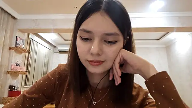 GloriaMelendez online show from 09-19-25, 07:14