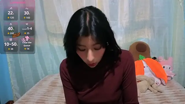 Snapshot of Sullyoonn chatting on 02-13-26, 01:23 Sullyoonn online show from 02-13-26, 01:23