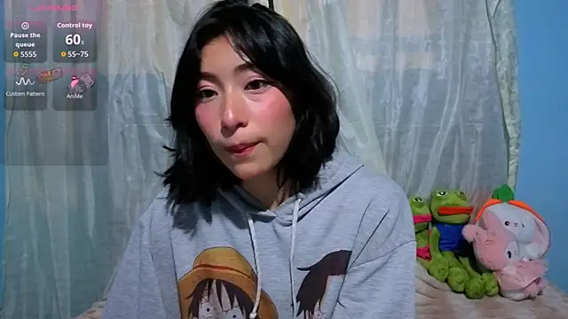 Snapshot of Sullyoonn chatting on 03-22-26, 12:36 Sullyoonn online show from 03-22-26, 12:36