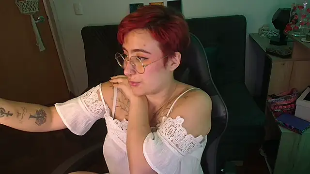 Miacatsito3 online show from 11-11-25, 05:40