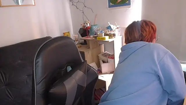 Miacatsito3 online show from 02-12-26, 07:53