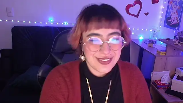 Snapshot of Miacatsito3 chatting on 04-18-26, 06:50 Miacatsito3 online show from 04-18-26, 06:50