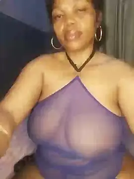 boujee01 online show from 10-06-25, 12:52