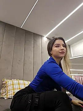 Von Dee online show from 09-26-25, 05:22