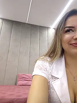 Von Dee online show from 10-19-25, 05:08