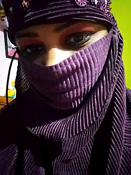 Snapshot of TAMI_KAYAL chatting on 10-07-25, 05:43 TAMI KAYAL online show from 10-07-25, 05:43