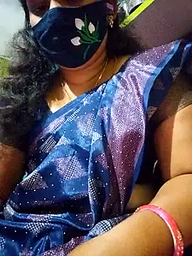 Snapshot of TAMI_KAYAL chatting on 10-17-25, 04:42 TAMI KAYAL online show from 10-17-25, 04:42