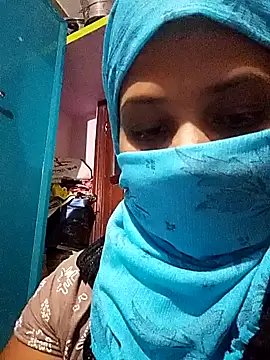 Snapshot of TAMI_KAYAL chatting on 10-22-25, 05:45 TAMI KAYAL online show from 10-22-25, 05:45