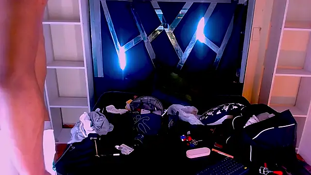 Billie Turner  online show from 11-06-25, 02:18