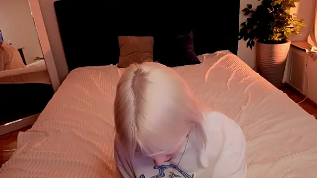 evlica online show from 05-16-26, 07:34