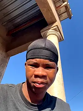 Snapshot of thatotheroneguy chatting on 10-19-25, 05:30 thatotheroneguy online show from 10-19-25, 05:30