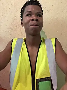 Snapshot of thatotheroneguy chatting on 11-14-25, 05:28 thatotheroneguy online show from 11-14-25, 05:28