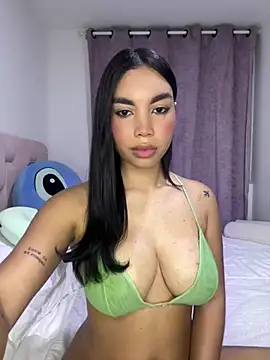 karolaalcendra online show from 02-11-26, 03:33