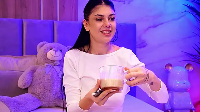 Snapshot of ZaraCapri chatting on 10-29-25, 08:16 ZaraCapri online show from 10-29-25, 08:16