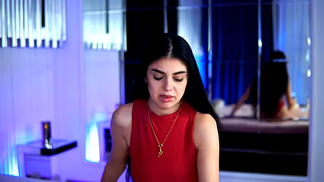 Snapshot of ZaraCapri chatting on 11-06-25, 01:23 ZaraCapri online show from 11-06-25, 01:23