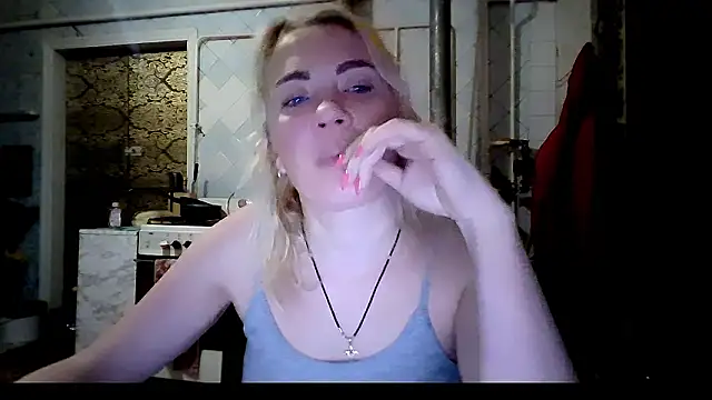 EmmaCat  online show from 02-01-26, 07:12