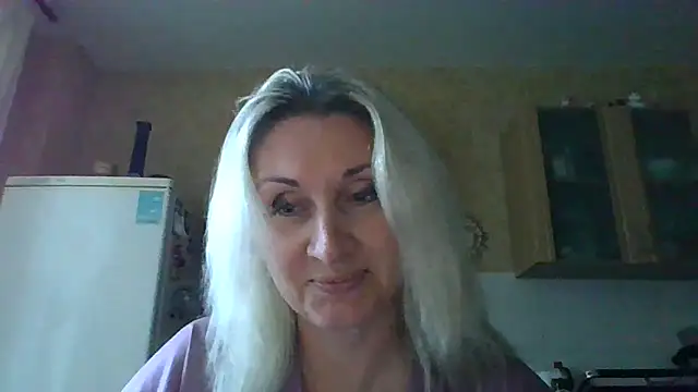 Tovelyn online show from 09-30-25, 09:47