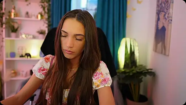 Snapshot of Alexis_Love_ chatting on 10-03-25, 01:08 Alexis Love online show from 10-03-25, 01:08