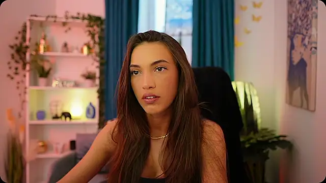 Snapshot of Alexis_Love_ chatting on 10-04-25, 01:09 Alexis Love online show from 10-04-25, 01:09