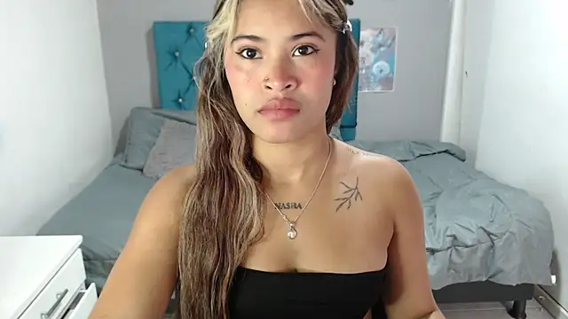 Snapshot of mia_sexgirl chatting on 03-19-26, 12:20 mia sexgirl online show from 03-19-26, 12:20