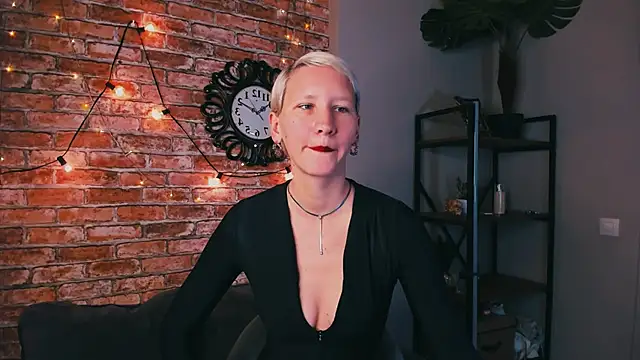 Kim Waite online show from 09-18-25, 02:19