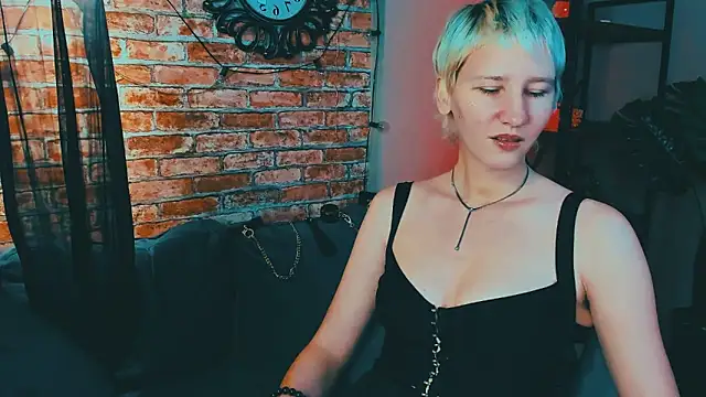 Kim Waite online show from 10-19-25, 12:28