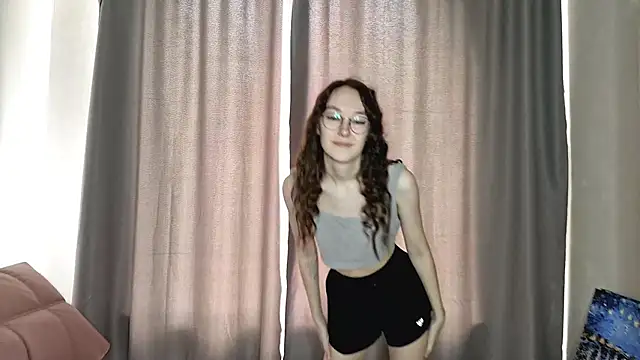 BritniMaddocks online show from 09-29-25, 08:19