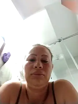 LaraCaliente online show from 09-30-25, 07:57