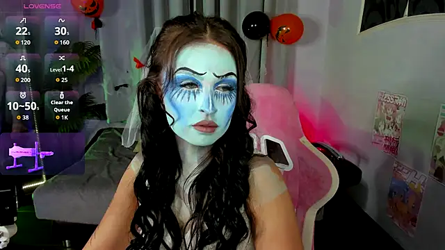 KatrinaBlaze online show from 10-30-25, 01:23