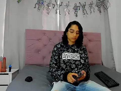 EthanBlackwoodd online show from 11-13-25, 07:24