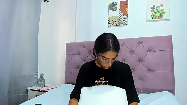 Snapshot of EthanBlackwoodd chatting on 03-25-26, 08:48 EthanBlackwoodd online show from 03-25-26, 08:48