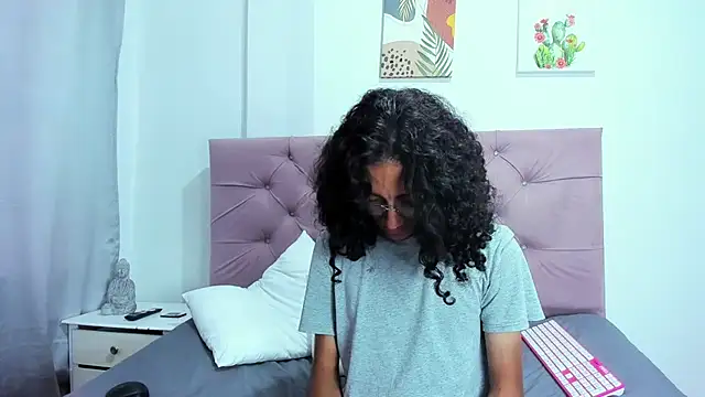 Snapshot of EthanBlackwoodd chatting on 04-01-26, 08:06 EthanBlackwoodd online show from 04-01-26, 08:06