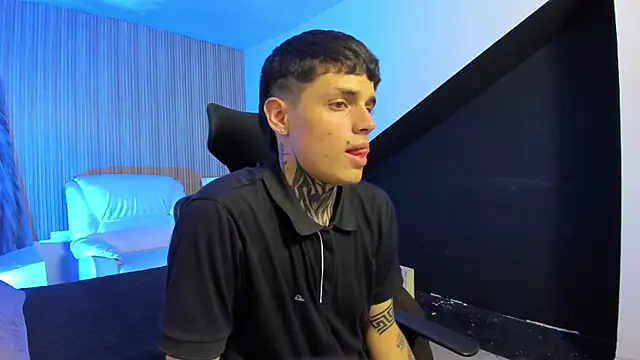 Declan-Fox online show from 09-30-25, 03:55