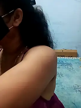 Deliciouskimi online show from 09-18-25, 05:20