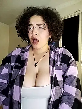 Julie wallace online show from 11-07-25, 09:59