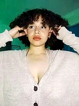 Julie wallace online show from 04-15-26, 04:03