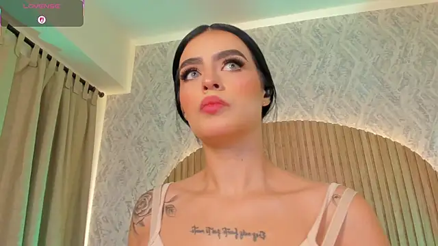 Sophiie Belle online show from 09-15-25, 01:22
