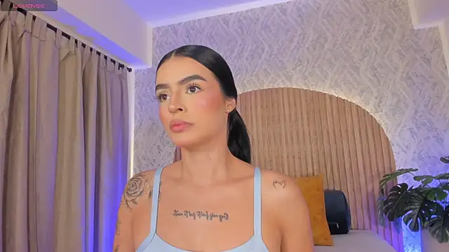 Sophiie Belle online show from 09-18-25, 01:13