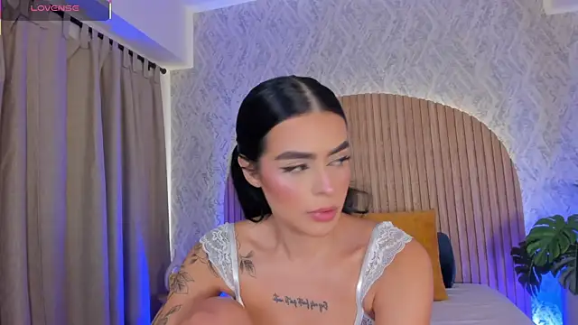 Sophiie Belle online show from 10-02-25, 02:13